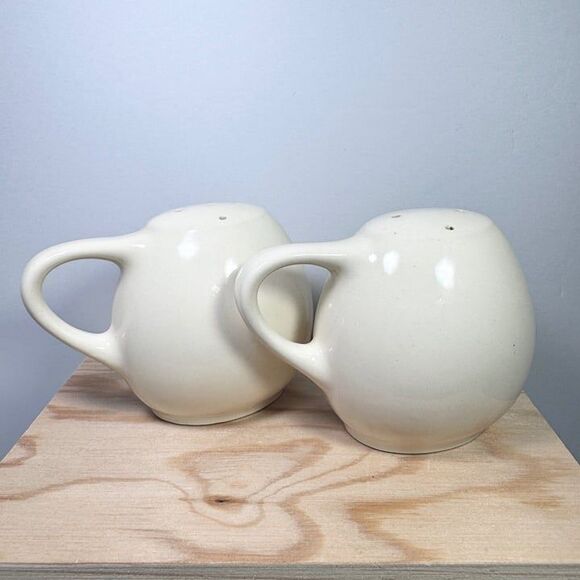 Antique Cars Salt & Pepper Shakers - Picture 5 of 8